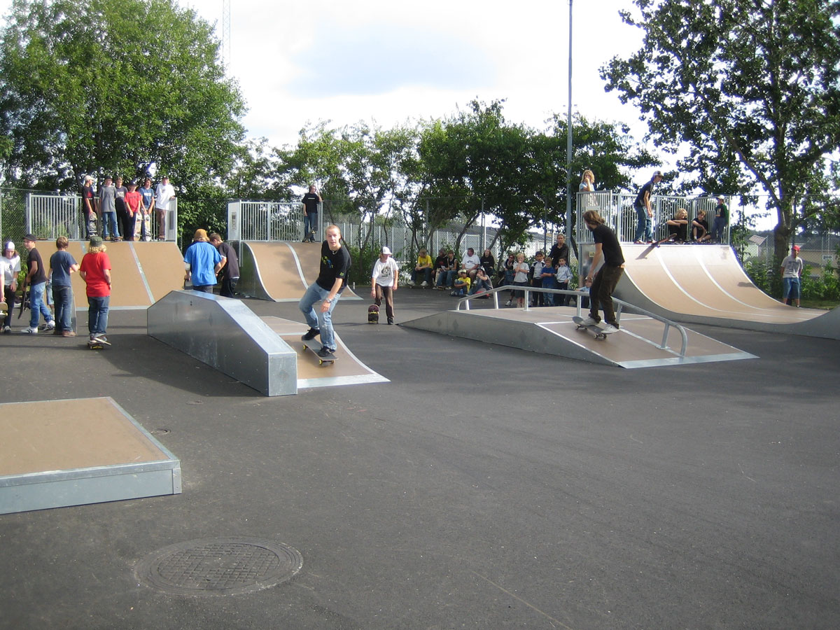 Parque de Skates, Patins e Bicicletas KISTA - Image 3
